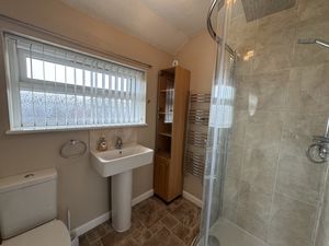 SHOWER ROOM- click for photo gallery